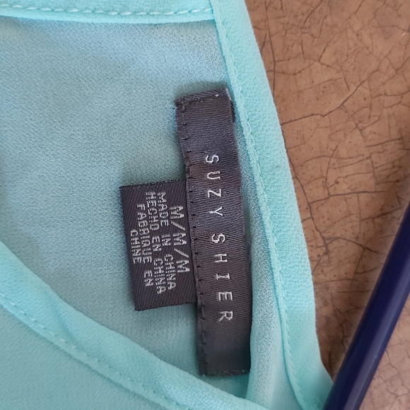 Suzy Shier blouse - Picture 8 of 11